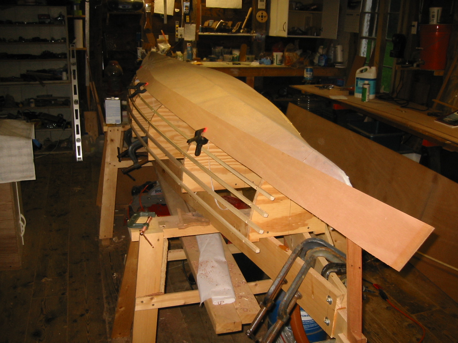 Double paddle canoe charlotte with the garboard installed